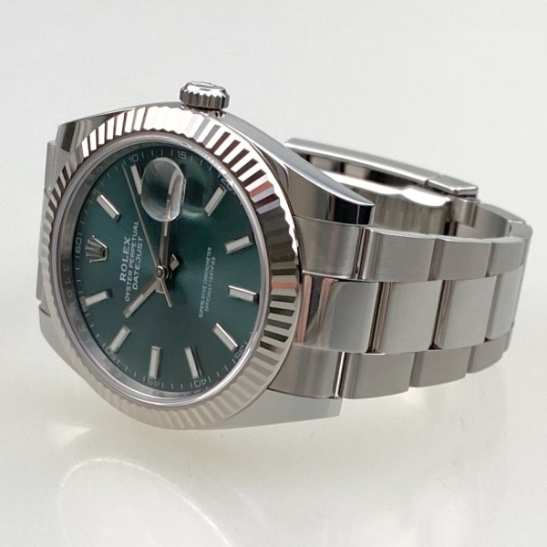 - RESERVIERT - Rolex Datejust, Ref.126334, deutsche Ausl., ZB Mintgrün, Index, Oysterband, Full Set