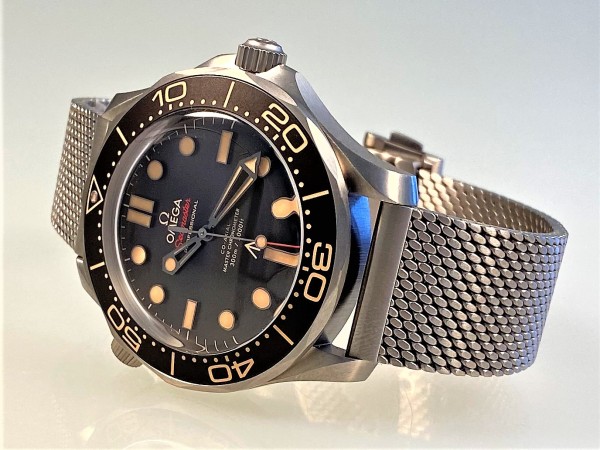 Omega Seamaster Diver 300M James Bond 007 NO TIME TO DIE, 04/2023, 210.90.42.20.01.001, inkl. MwSt.