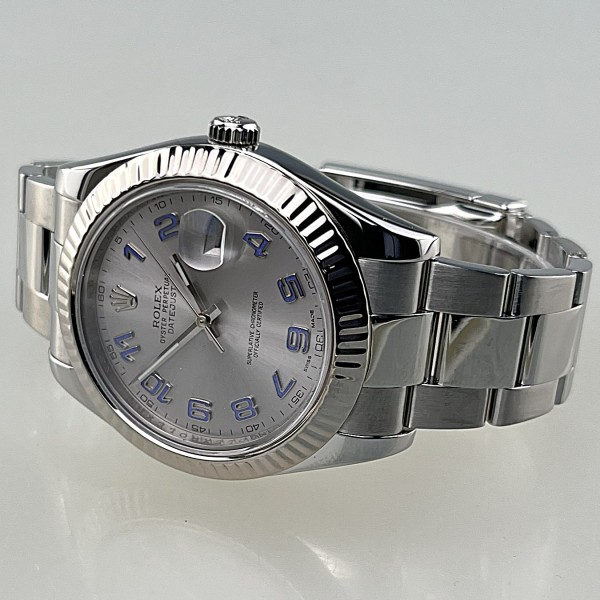 Rolex Datejust, Ref. 116334, Stahlgehäuse mit Weißgoldlünette, 41 mm, LC100, Zifferblatt silber mit