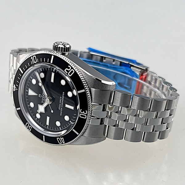 Tudor Black Bay Master Chronometer, Stahl/Stahl, neu/ungetragen, LC 100, Full Set, EK 01/2026