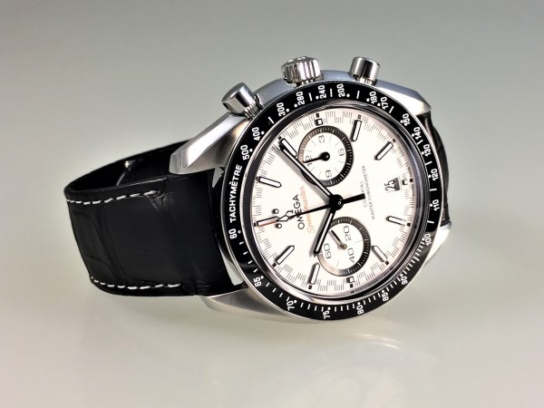 Omega Speedmaster Racing Co-Axial Master Chronometer 44,25 mm 329.33.44.51.04.001, OVP, ungetragen