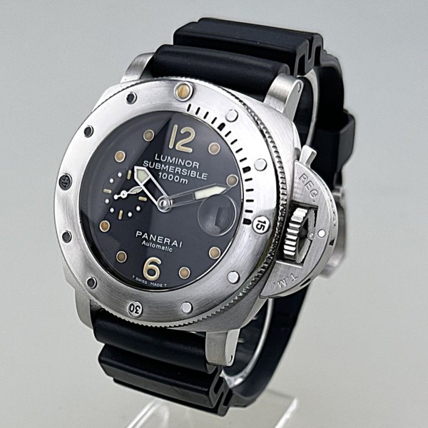 Panerai Luminor Submersible 44 mm Tritium Dial PAM00243 Stahl Full Set Original Panerai Service 08/